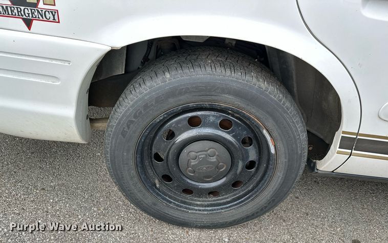 image for item LR9639 2006 Ford Crown Victoria Police Interceptor