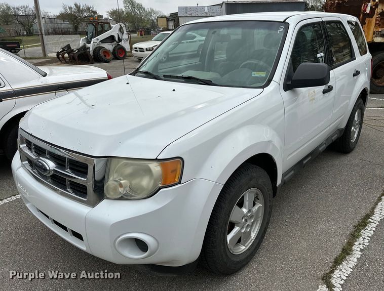 image for item LR9640 2010 Ford Escape  SUV