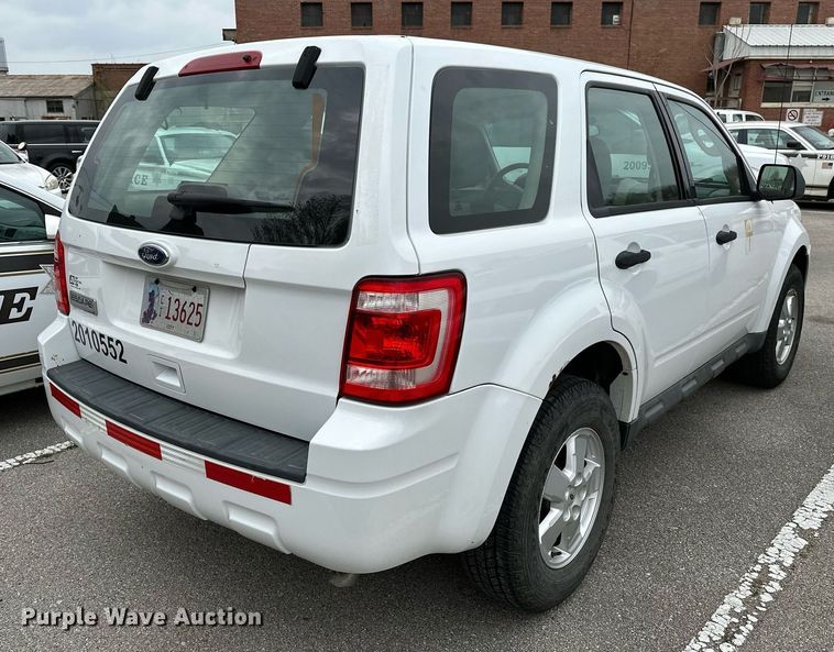 image for item LR9640 2010 Ford Escape  SUV