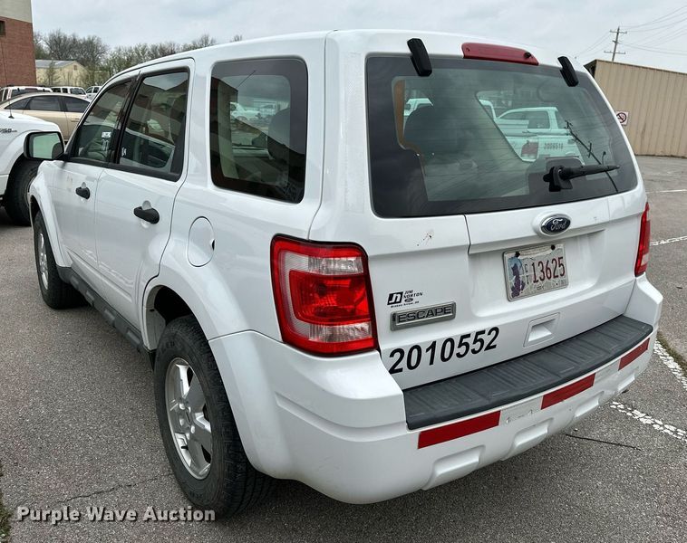image for item LR9640 2010 Ford Escape  SUV