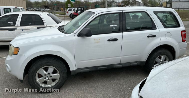 image for item LR9640 2010 Ford Escape  SUV