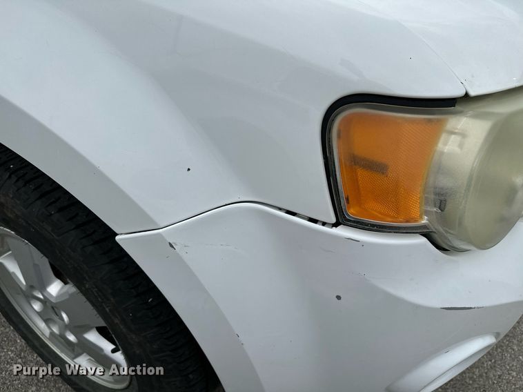 image for item LR9640 2010 Ford Escape  SUV