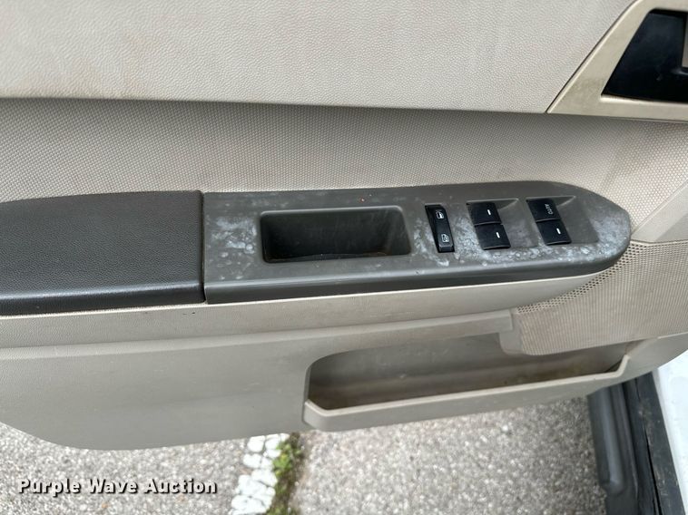 image for item LR9640 2010 Ford Escape  SUV