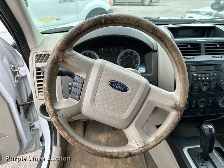 image for item LR9640 2010 Ford Escape  SUV