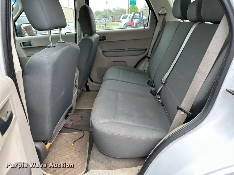 image for item LR9640 2010 Ford Escape  SUV