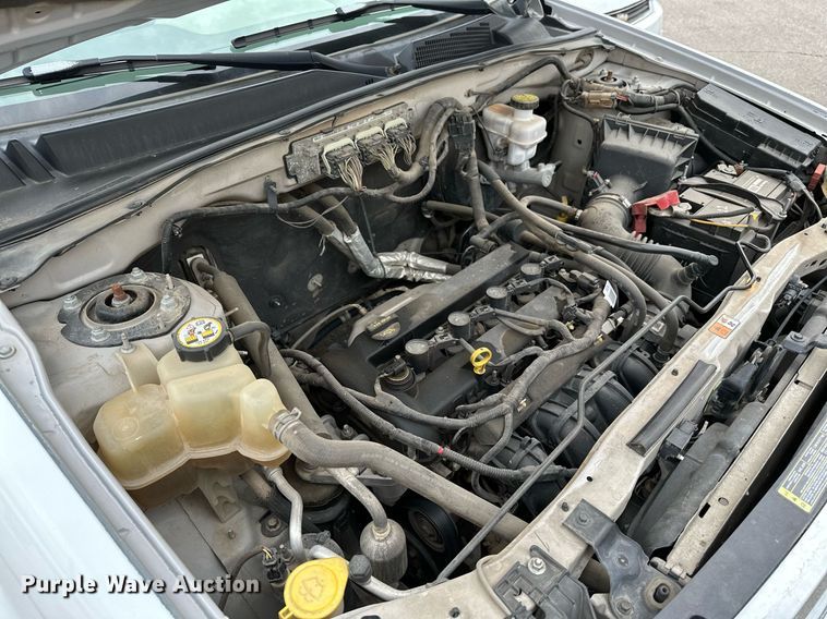 image for item LR9640 2010 Ford Escape  SUV