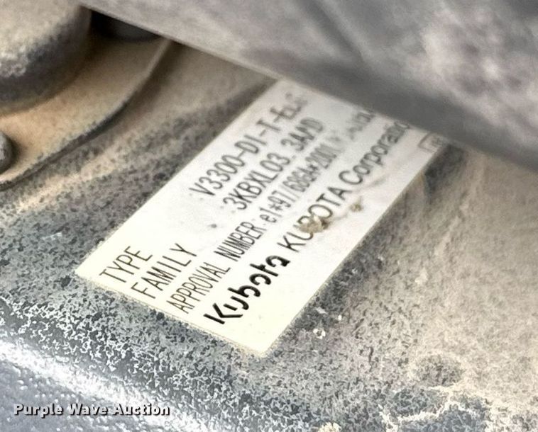 image for item LR9642 2004 Bobcat S250  skid steer loader