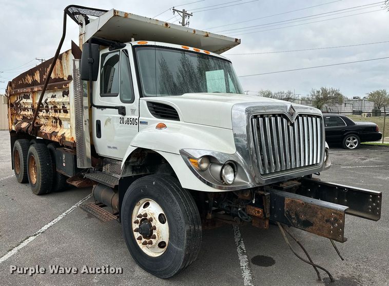 image for item LR9643 2008 International 7400  dump truck