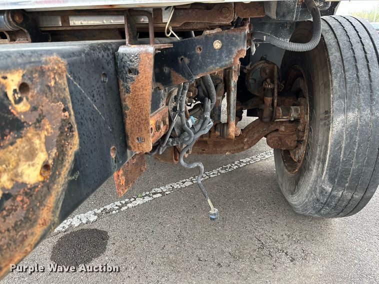 image for item LR9643 2008 International 7400  dump truck