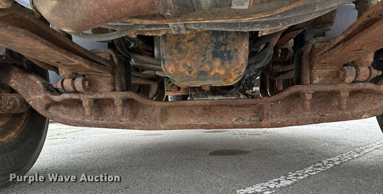 image for item LR9643 2008 International 7400  dump truck