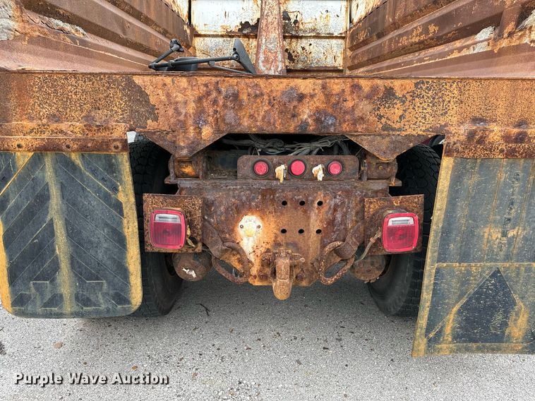 image for item LR9643 2008 International 7400  dump truck