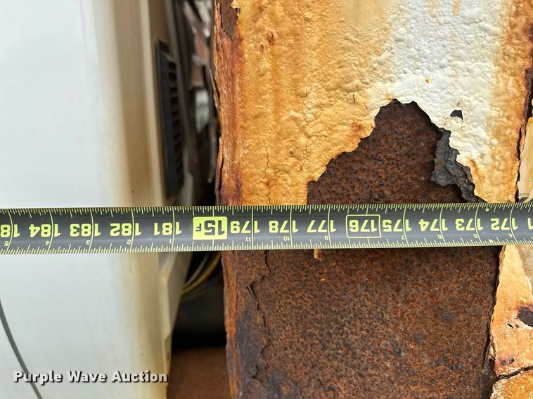 image for item LR9643 2008 International 7400  dump truck