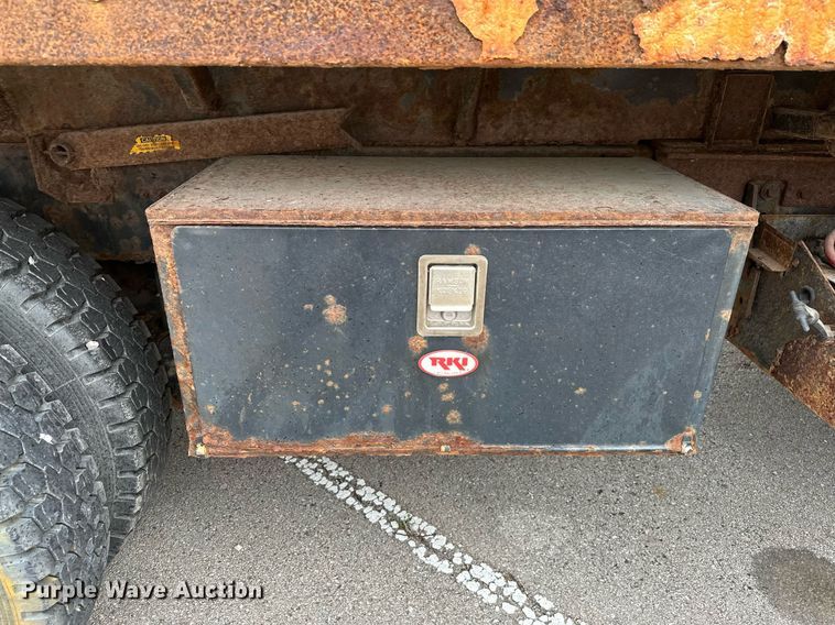 image for item LR9643 2008 International 7400  dump truck