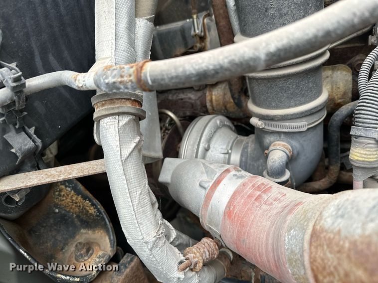 image for item LR9643 2008 International 7400  dump truck