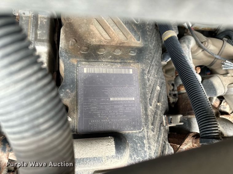 image for item LR9643 2008 International 7400  dump truck