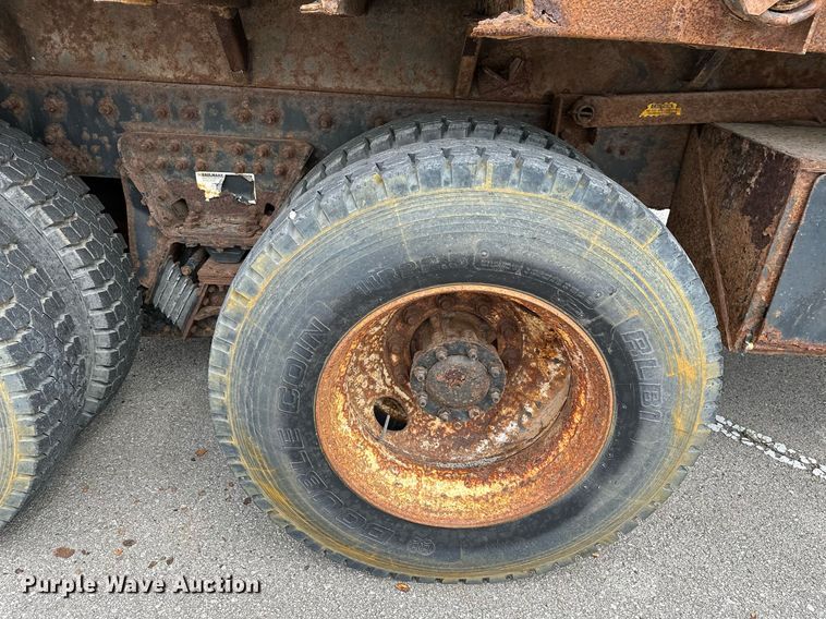 image for item LR9643 2008 International 7400  dump truck