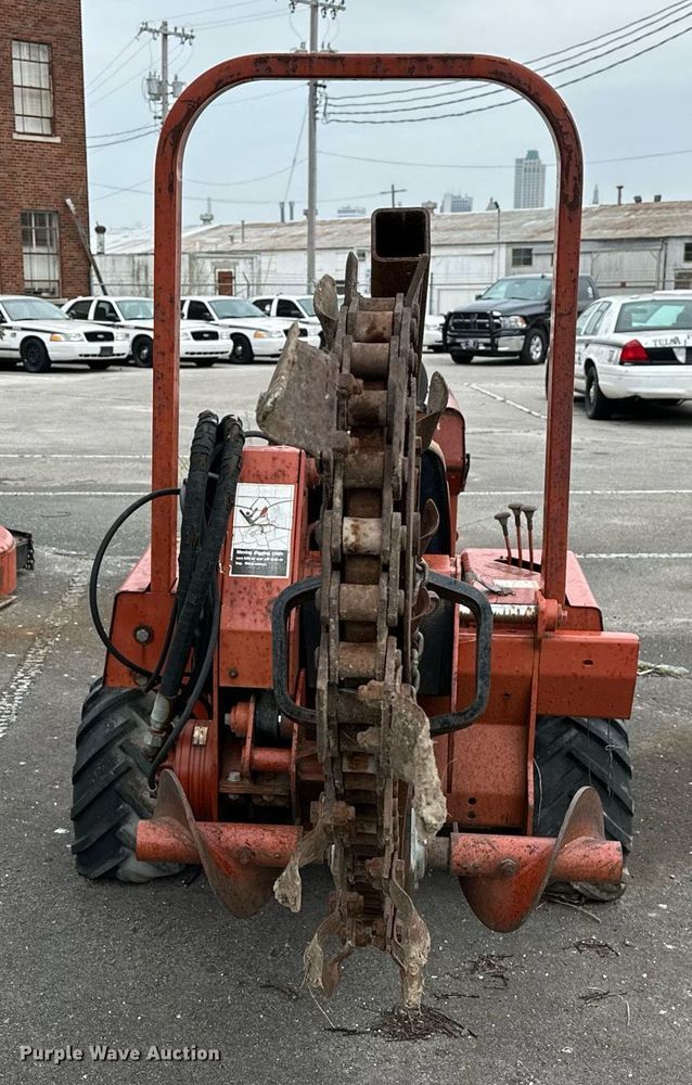 image for item LR9644 1992 Ditch Witch 3500  trencher
