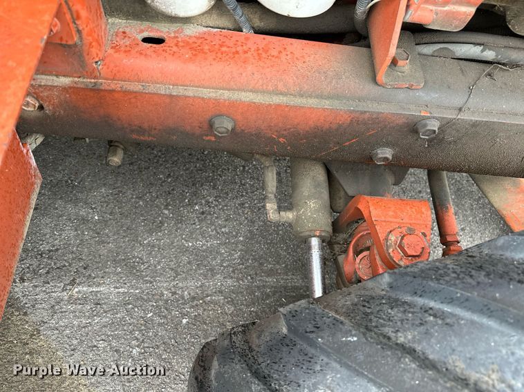 image for item LR9644 1992 Ditch Witch 3500  trencher