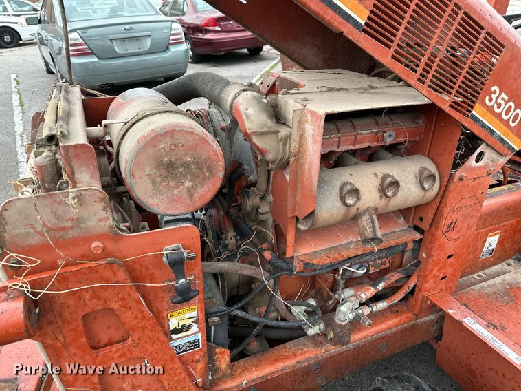 image for item LR9644 1992 Ditch Witch 3500  trencher