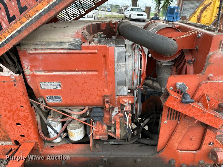 image for item LR9644 1992 Ditch Witch 3500  trencher