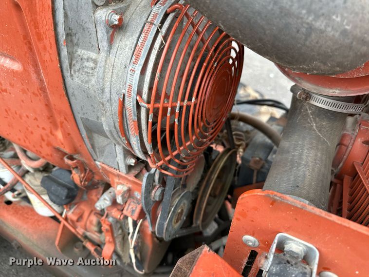 image for item LR9644 1992 Ditch Witch 3500  trencher