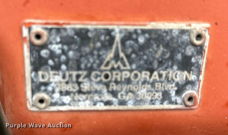 image for item LR9644 1992 Ditch Witch 3500  trencher