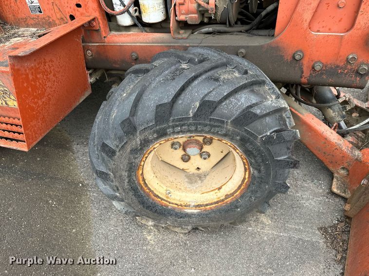 image for item LR9644 1992 Ditch Witch 3500  trencher