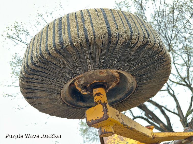 image for item LR9645 Alamo Industrial  batwing rotary mower