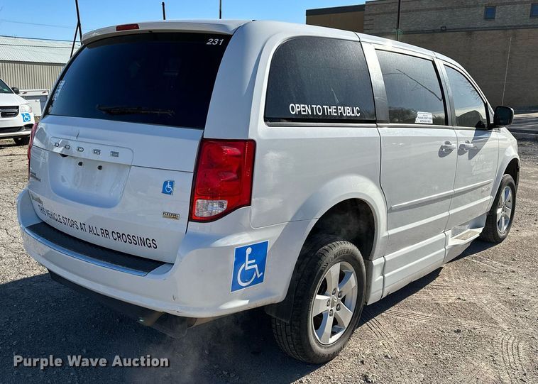 image for item LR9647 2017 Dodge Grand Caravan  handicap accessible van