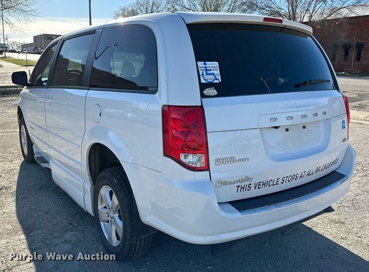 image for item LR9647 2017 Dodge Grand Caravan  handicap accessible van