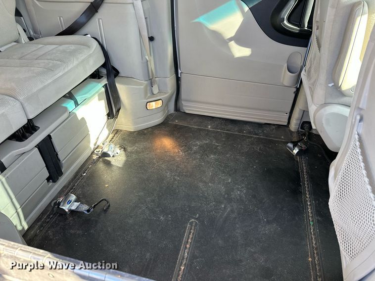 image for item LR9647 2017 Dodge Grand Caravan  handicap accessible van