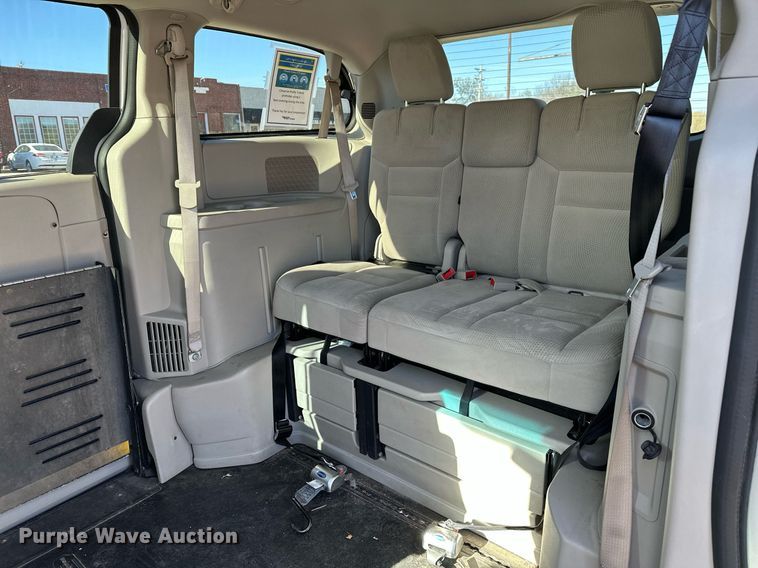 image for item LR9647 2017 Dodge Grand Caravan  handicap accessible van