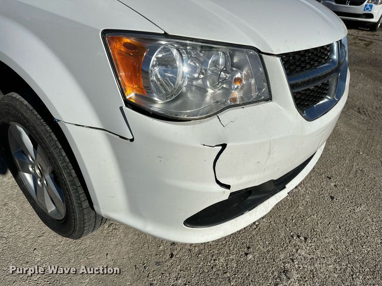 image for item LR9647 2017 Dodge Grand Caravan  handicap accessible van