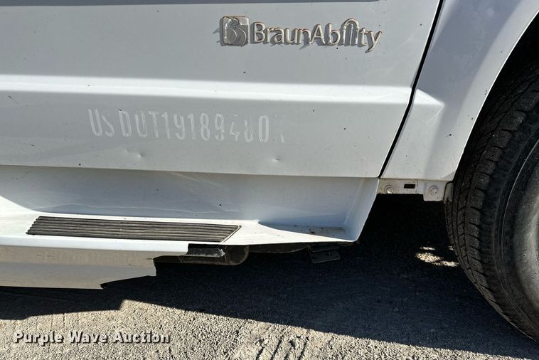 image for item LR9647 2017 Dodge Grand Caravan  handicap accessible van