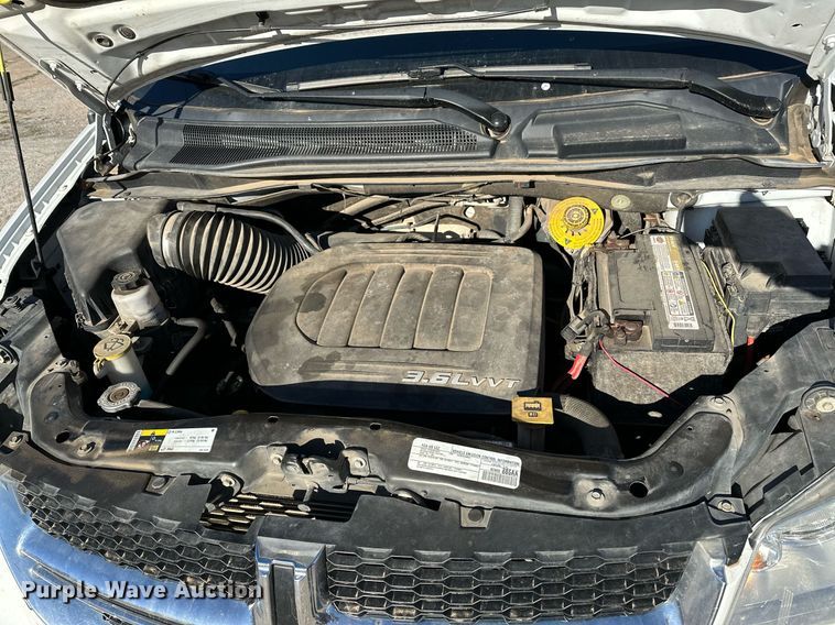 image for item LR9647 2017 Dodge Grand Caravan  handicap accessible van