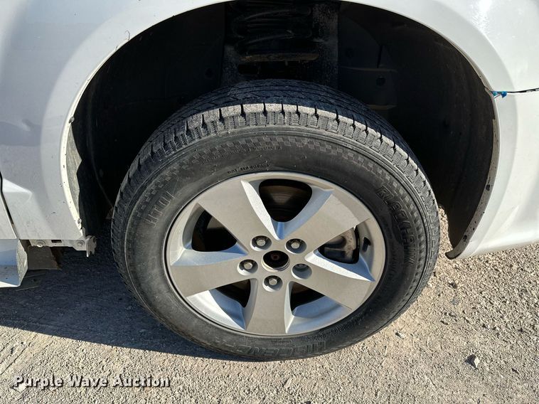 image for item LR9647 2017 Dodge Grand Caravan  handicap accessible van