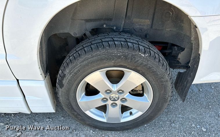 image for item LR9647 2017 Dodge Grand Caravan  handicap accessible van