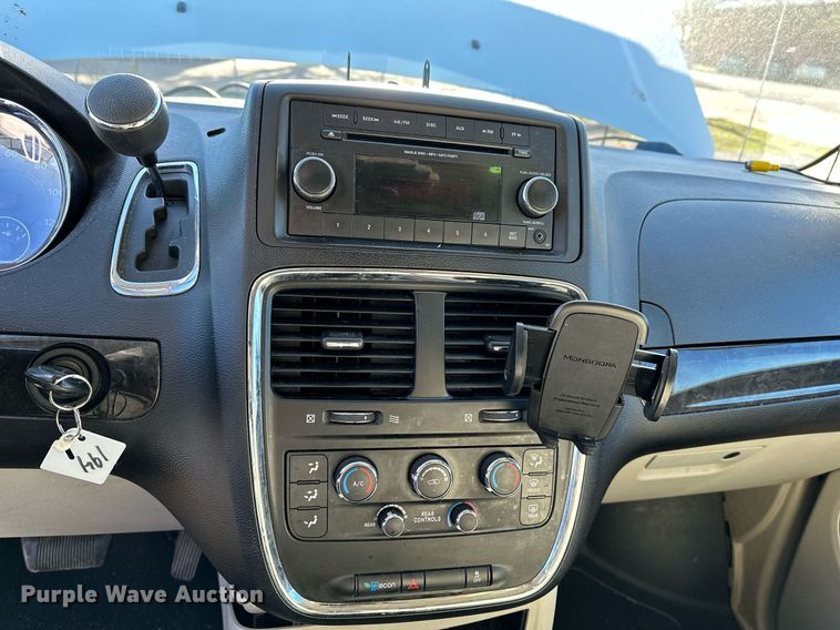 image for item LR9648 2013 Dodge Grand Caravan  handicap accessible van