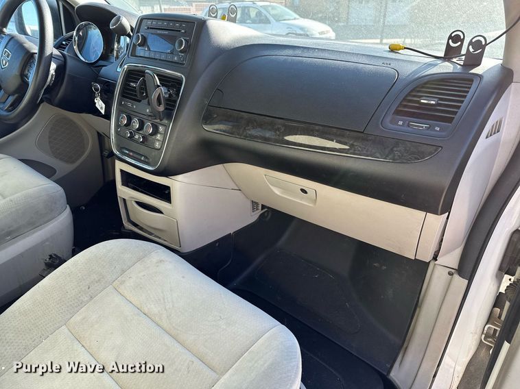 image for item LR9648 2013 Dodge Grand Caravan  handicap accessible van