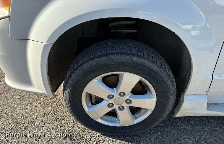 image for item LR9648 2013 Dodge Grand Caravan  handicap accessible van