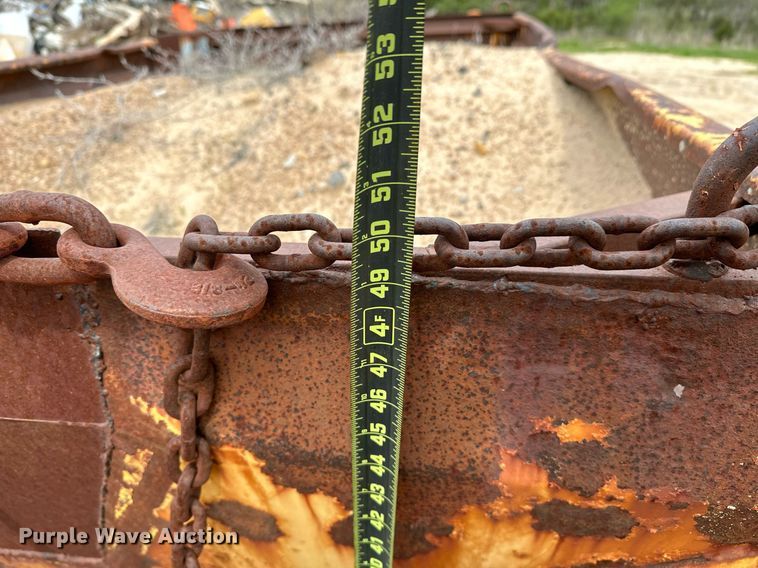 image for item LR9653 1993 Ford FT900  dump truck