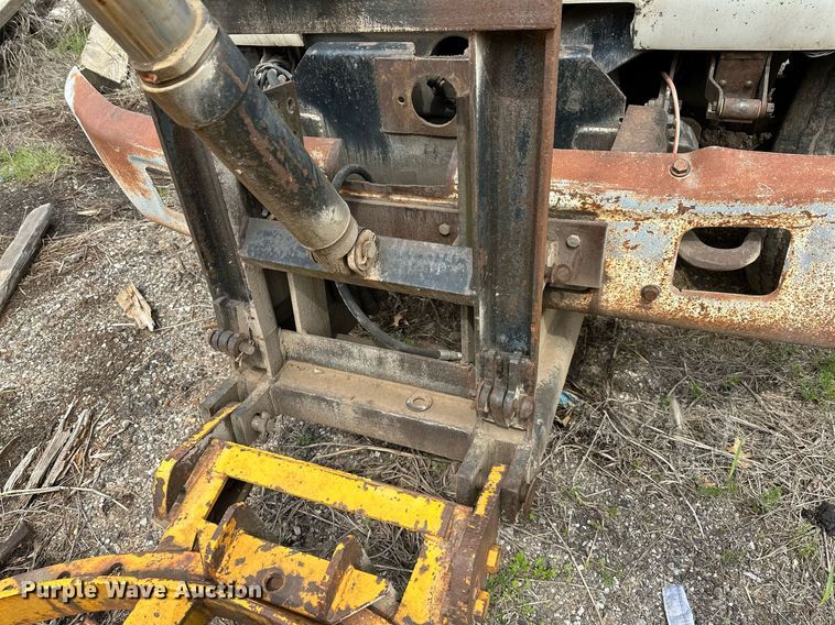 image for item LR9653 1993 Ford FT900  dump truck