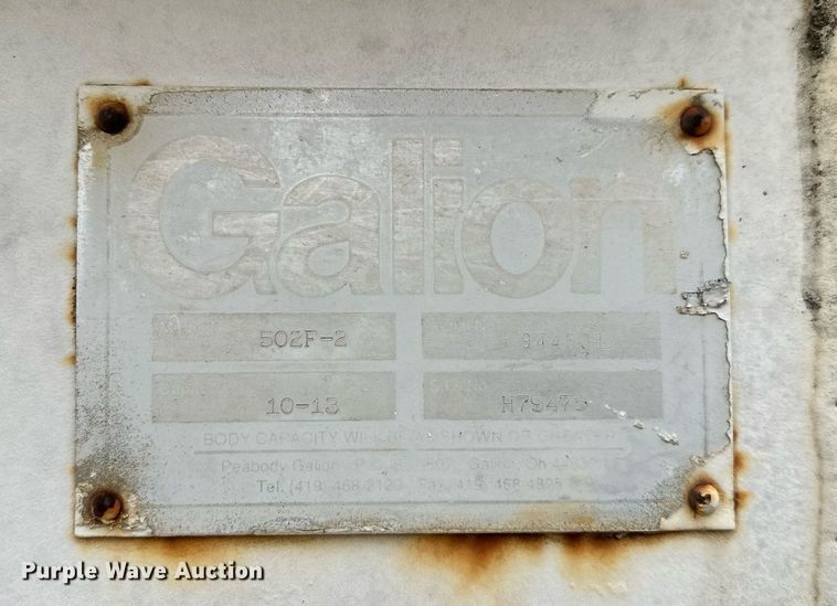 image for item LR9653 1993 Ford FT900  dump truck