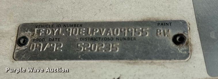 image for item LR9653 1993 Ford FT900  dump truck