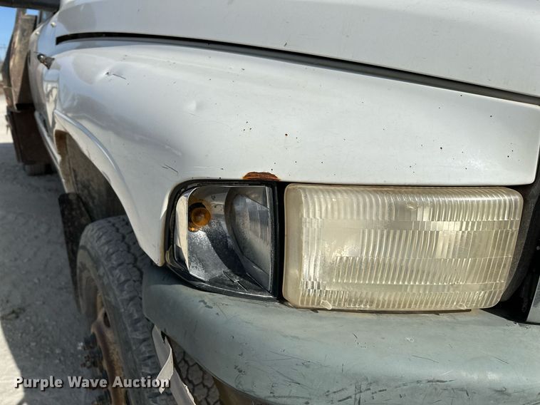 image for item LR9654 1998 Dodge Ram 3500  flatbed pickup truck