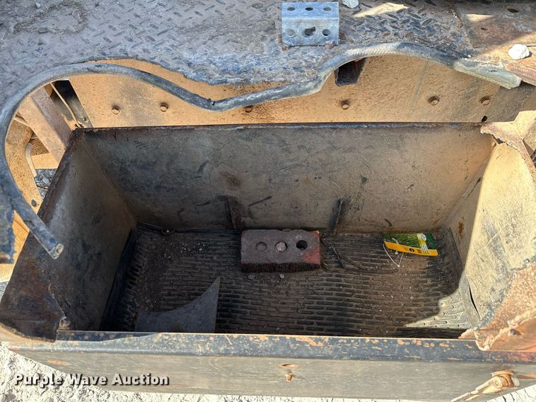 image for item LR9654 1998 Dodge Ram 3500  flatbed pickup truck