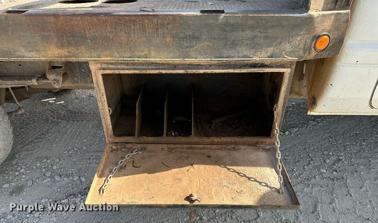 image for item LR9654 1998 Dodge Ram 3500  flatbed pickup truck