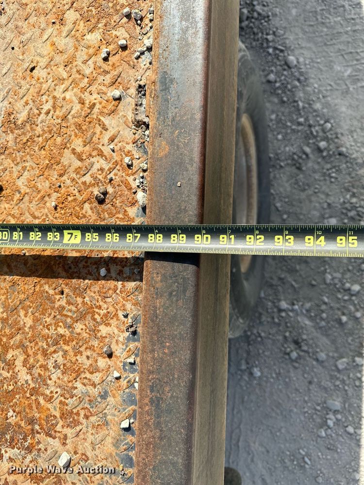 image for item LR9654 1998 Dodge Ram 3500  flatbed pickup truck