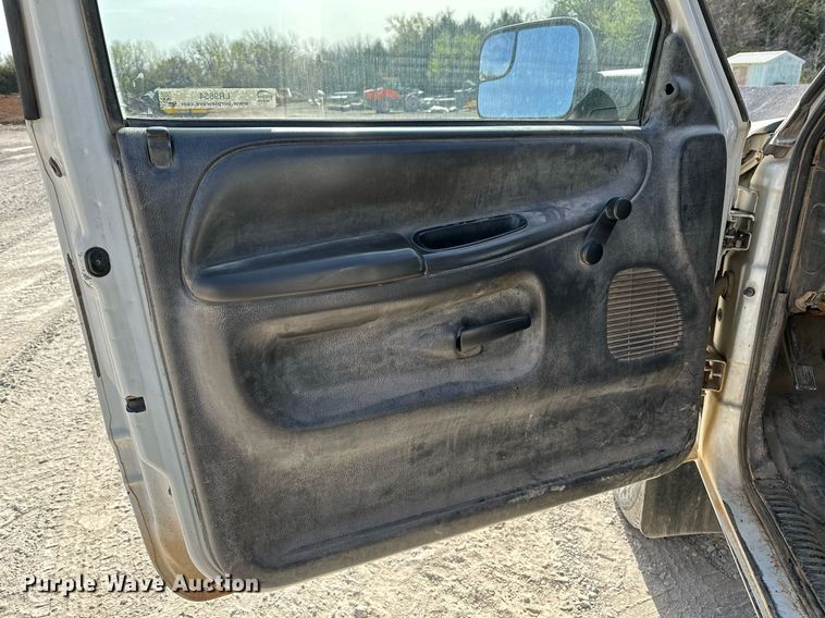 image for item LR9654 1998 Dodge Ram 3500  flatbed pickup truck