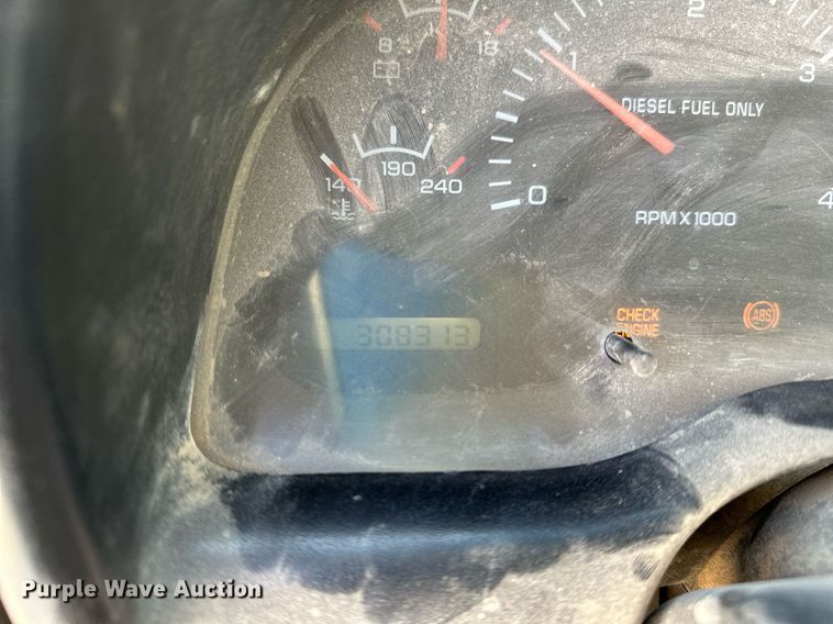 image for item LR9654 1998 Dodge Ram 3500  flatbed pickup truck